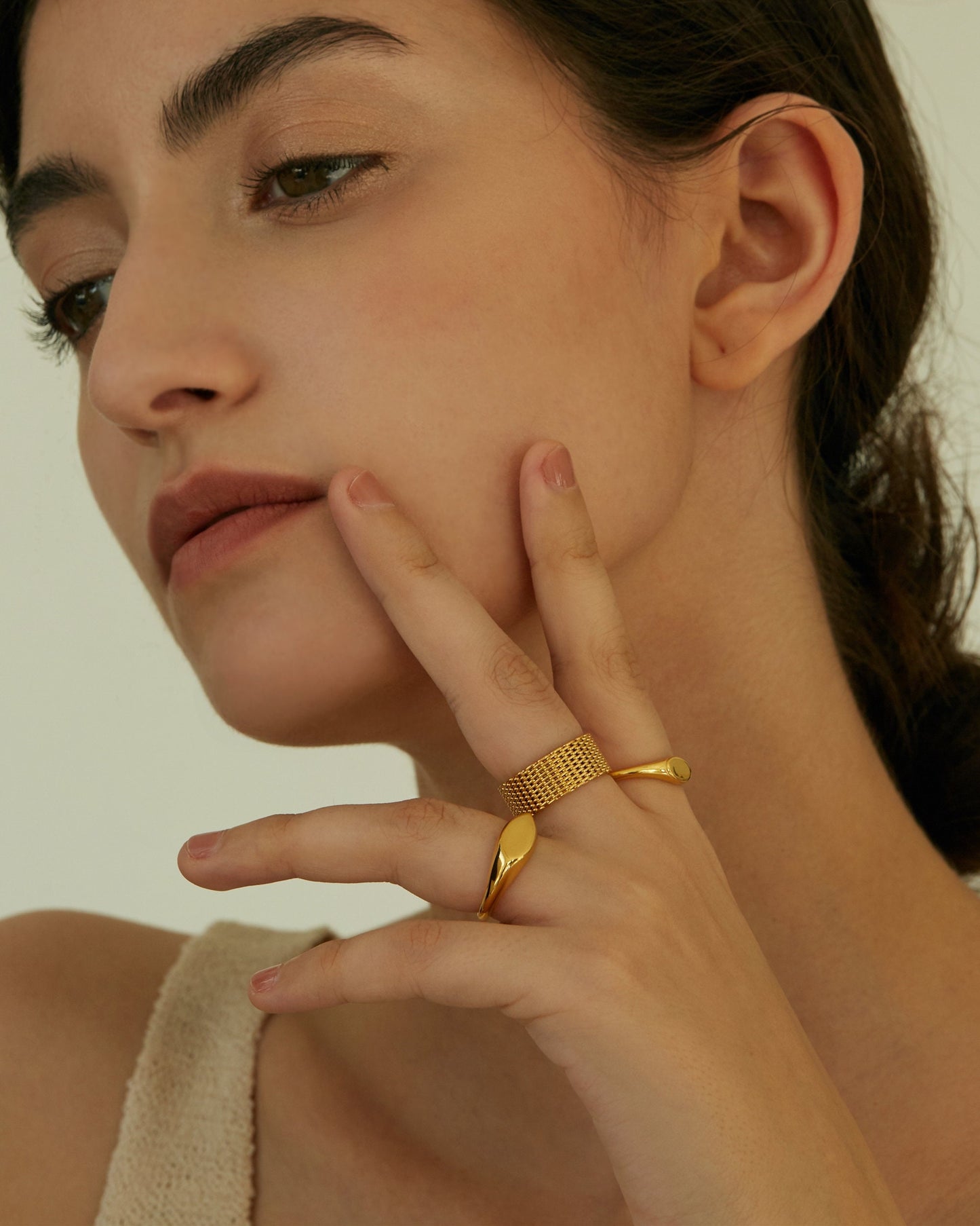 JACI SIGNET RING
