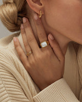 IZZIE CHAIN BAND RING