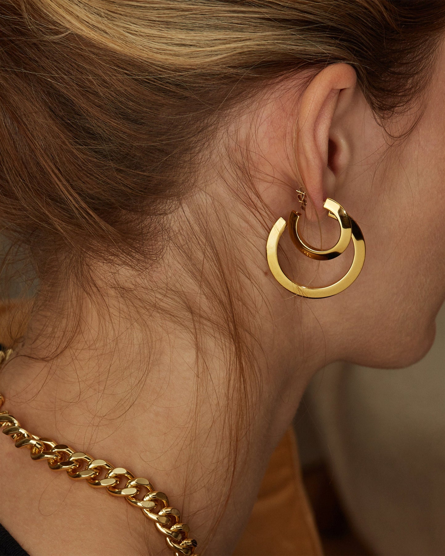 ELANOR HOOP EARRINGS