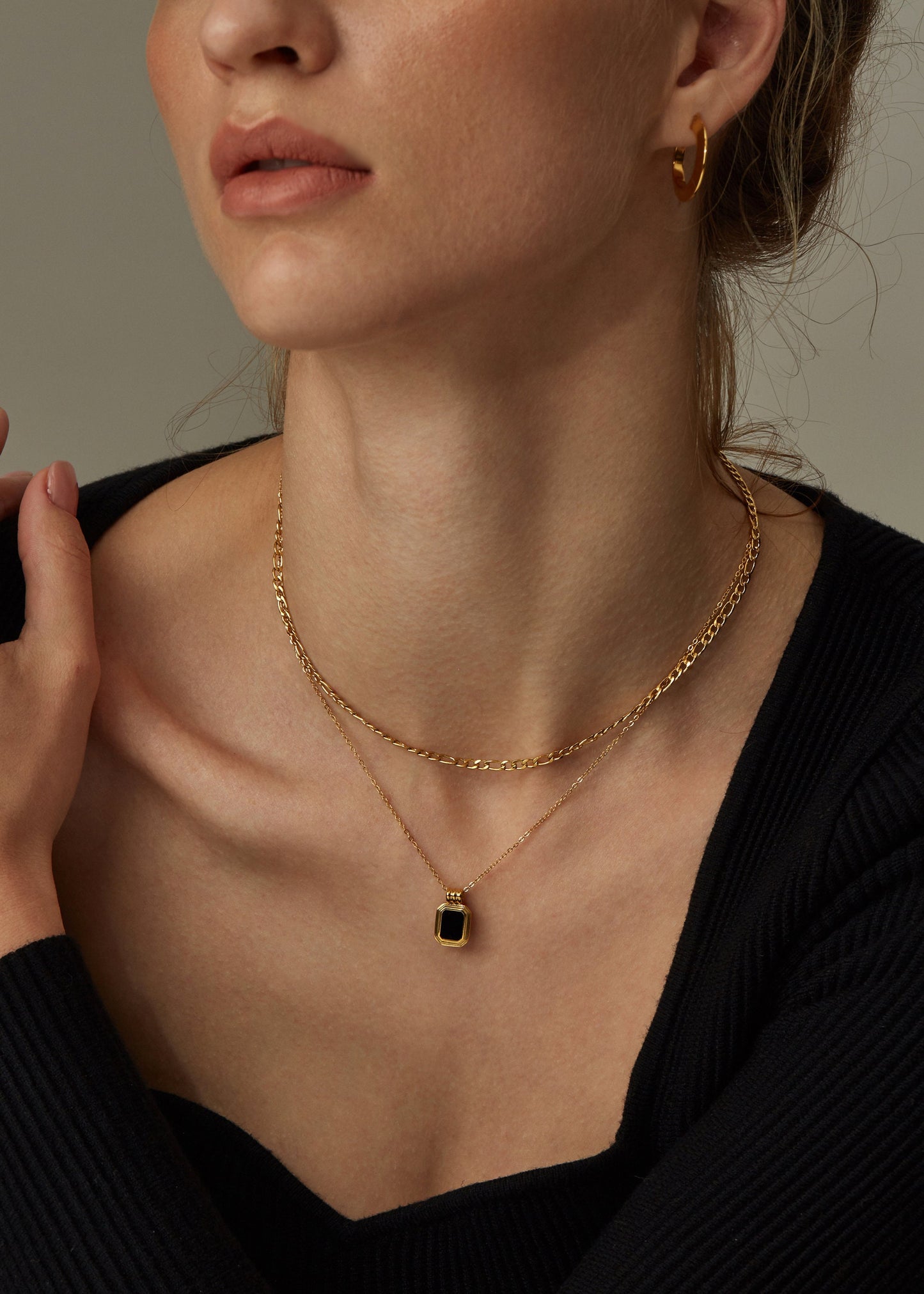 REMIE ENAMEL NECKLACE