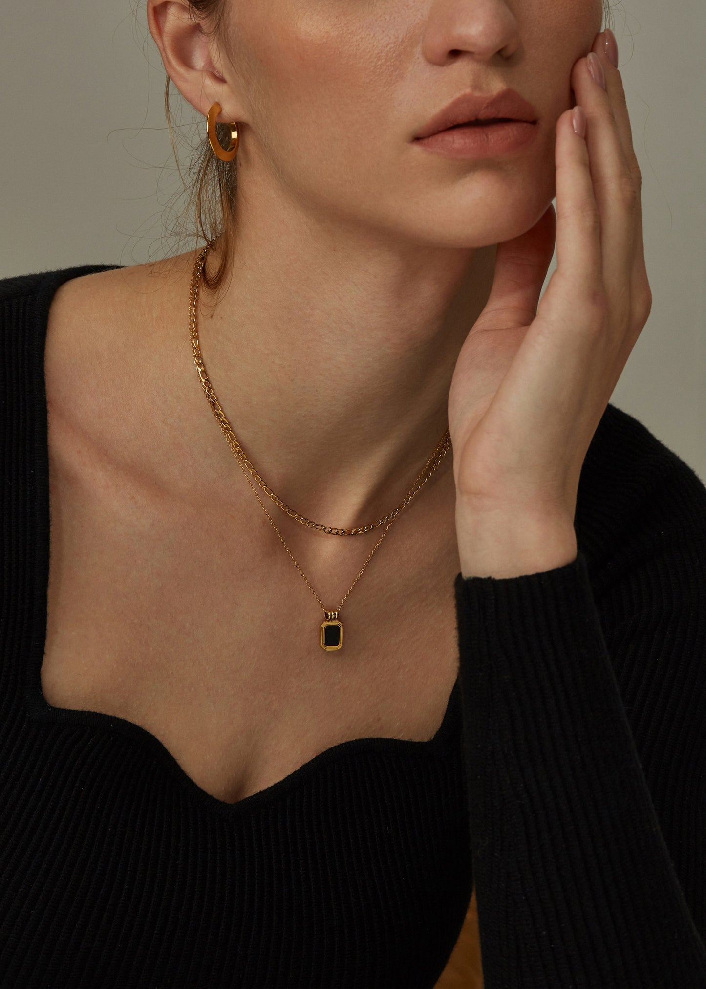 REMIE ENAMEL NECKLACE