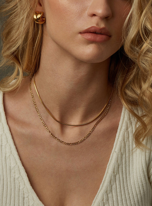 BAYA SQUARE HERRINGBONE NECKLACE