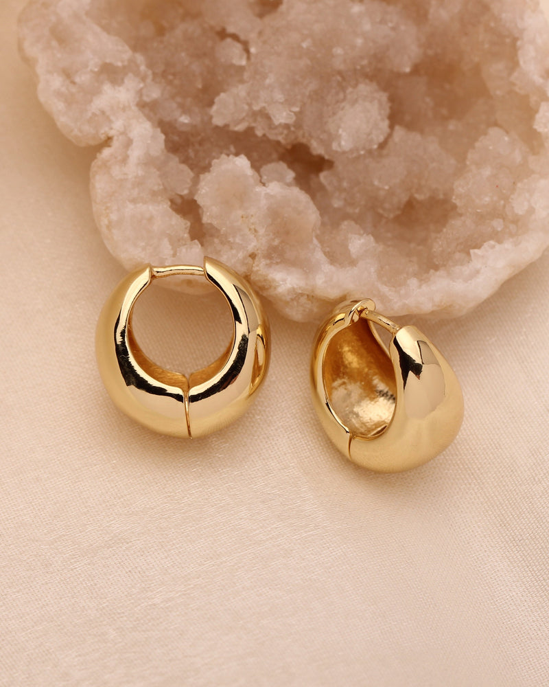 HINGED EARRINGS  HUGGIE EARRINGS  MINIMALIST EARRINGS  CLIP ON EARRINGS  BOHO EARRINGS  GOLD EARRINGS  GOLD HOOP EARRINGS  HOOP EARRINGS  DAINTY EARRINGS  SMALL HOOP EARRINGS  GIFTS FOR MOM  BRIDESMAID GIFTS