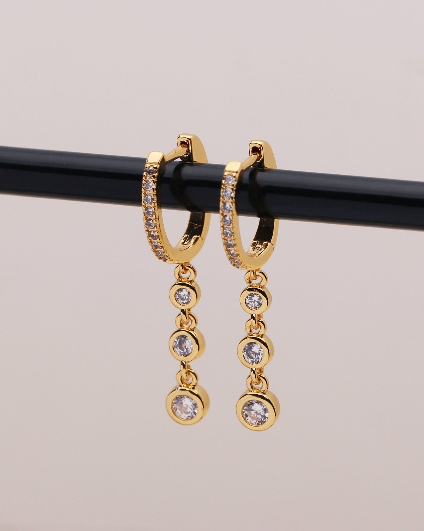 MAILI CUBIC DANGLE DOTS HOOPS