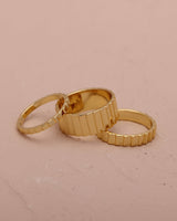 GINGER RIBBED BAND RING